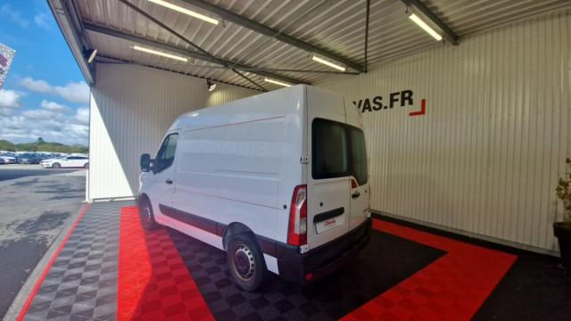 Renault Master image 2