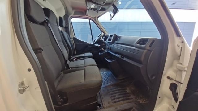Renault Master image 8