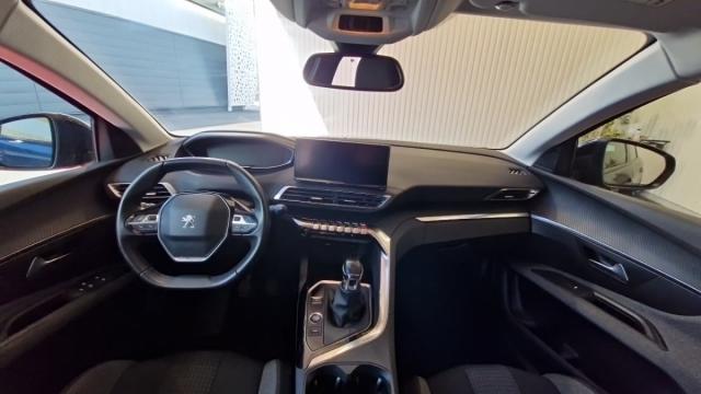 Peugeot 3008 image 2