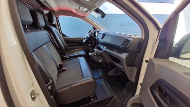 Citroen Jumpy image 3
