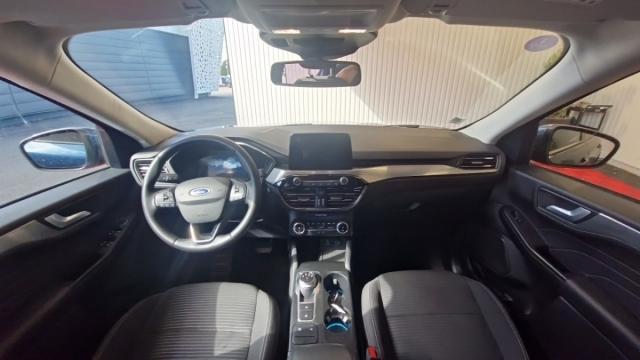 Ford Kuga image 6