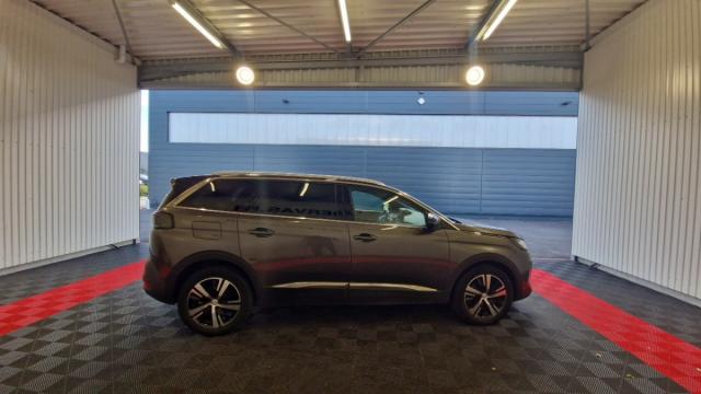Peugeot 5008 image 8