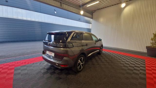 Peugeot 5008 image 2
