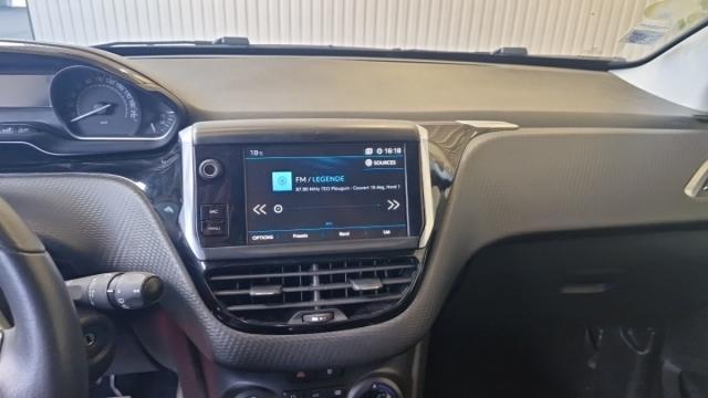 Peugeot 2008 image 7