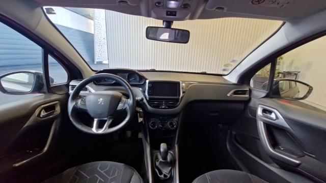 Peugeot 2008 image 1