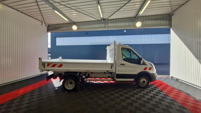 Ford Transit image 8