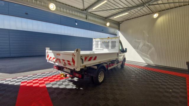 Ford Transit image 2