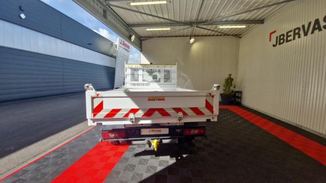 Ford Transit image 7