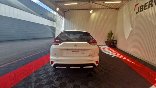 Mitsubishi Eclipse Cross image 9