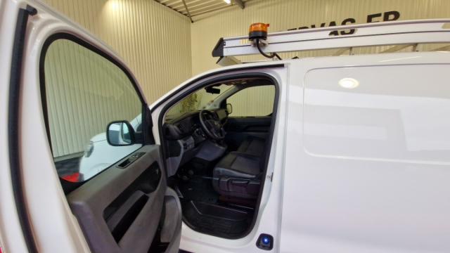 Peugeot Expert image 2