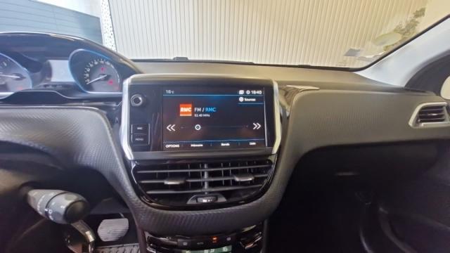 Peugeot 2008 image 5