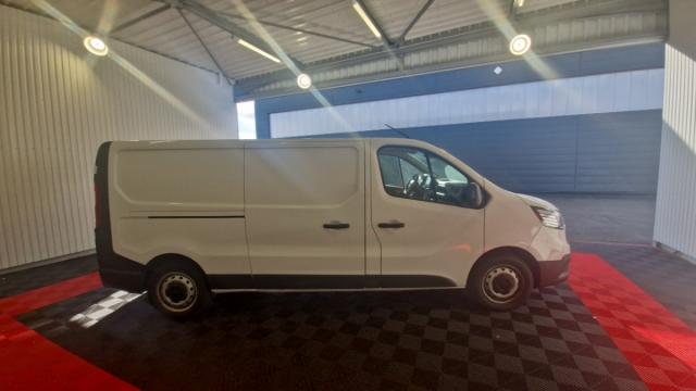 Renault Trafic image 8