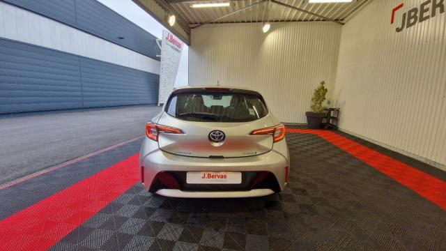 Toyota Corolla image 6