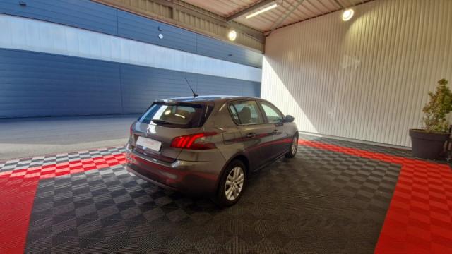 Peugeot 308 image 8