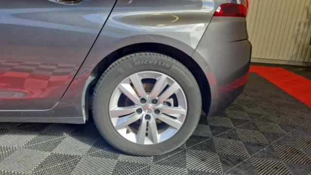 Peugeot 308 image 5