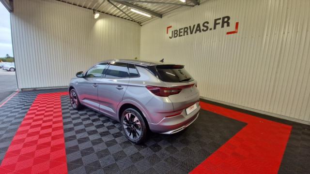 Opel Grandland image 2