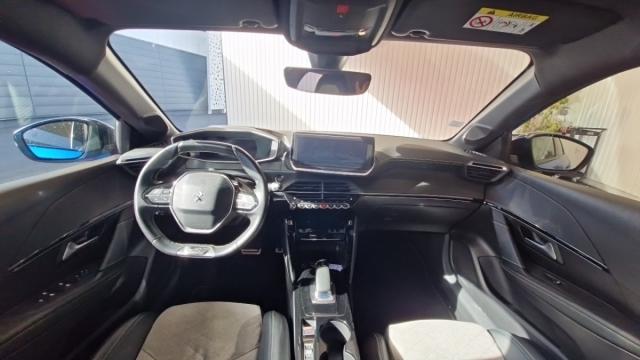 Peugeot 208 image 2