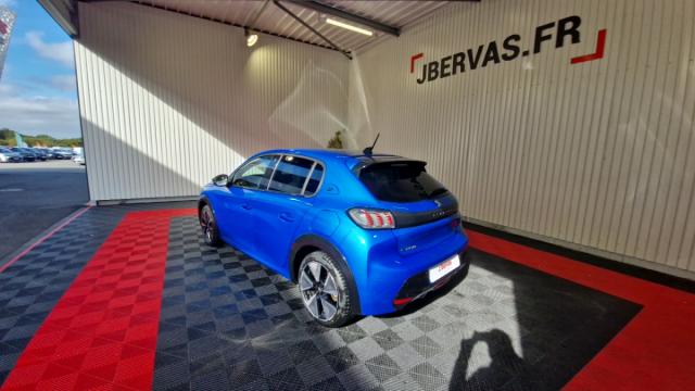 Peugeot 208 image 9