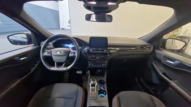 Ford Kuga image 6
