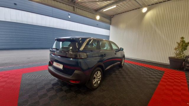 Peugeot 5008 image 2