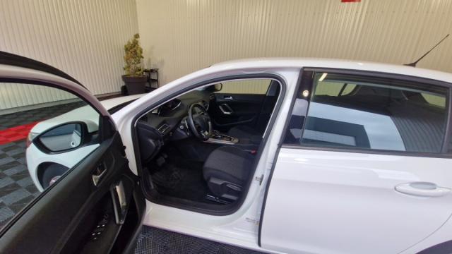 Peugeot 308 image 7