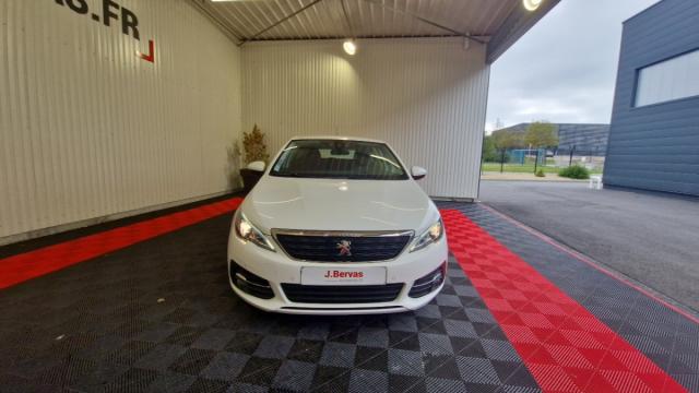 Peugeot 308 image 1