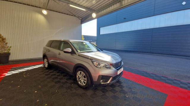 Peugeot 5008 image 9