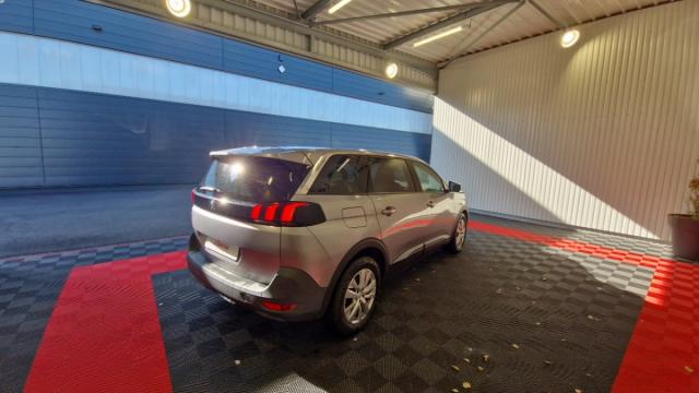 Peugeot 5008 image 5