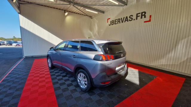 Peugeot 5008 image 8