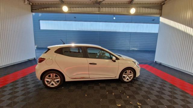 Renault Clio image 2