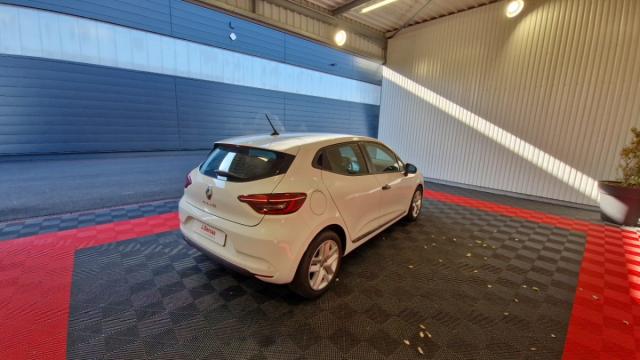 Renault Clio image 9