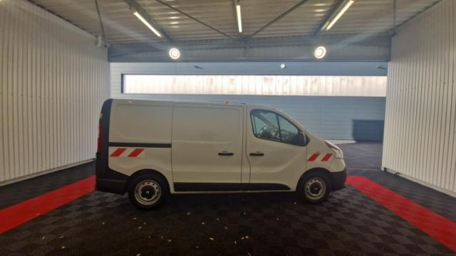 Renault Trafic image 9