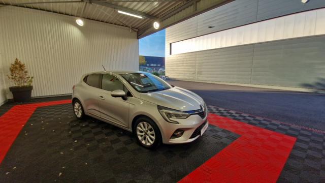 Renault Clio image 9