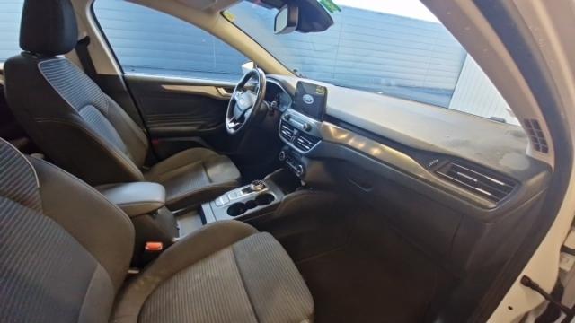 Ford Focus image 8