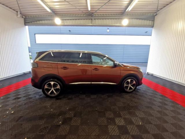 Peugeot 5008 image 4