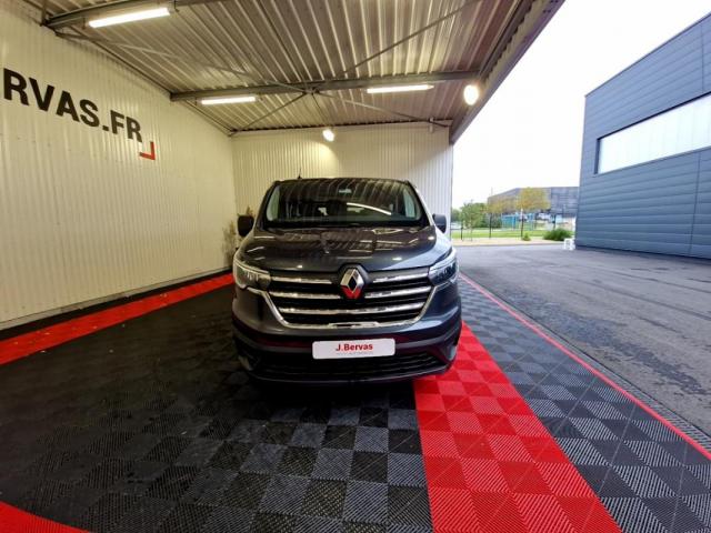 Renault Trafic image 2