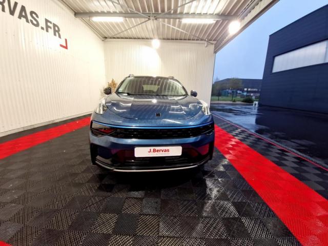 Lynk & Co 01 image 1