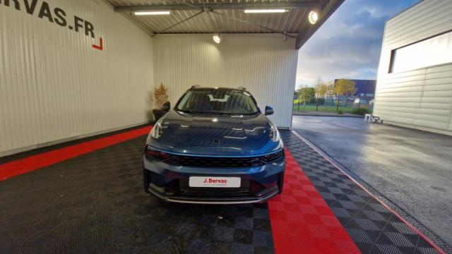 Lynk & Co 01 image 6