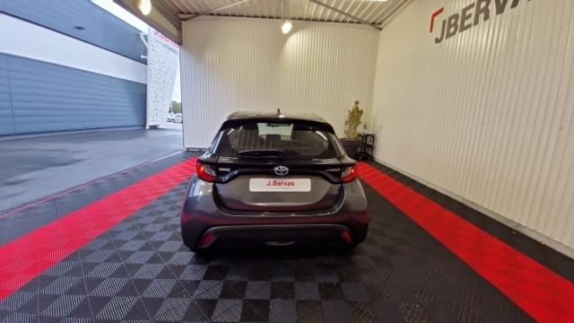 Toyota Yaris image 2