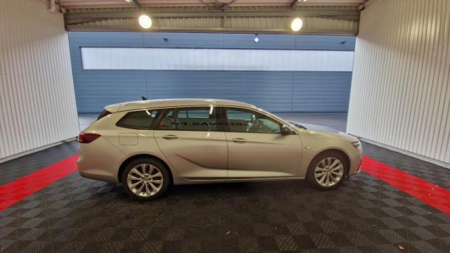 Opel Insignia Sports Tourer image 7