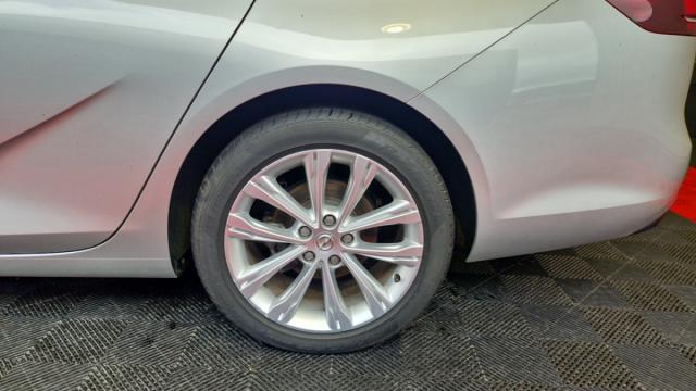 Opel Insignia Sports Tourer image 4