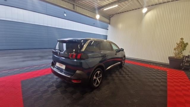 Peugeot 5008 image 3