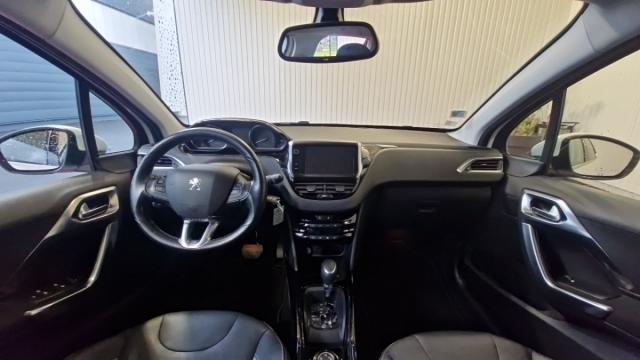 Peugeot 2008 image 6