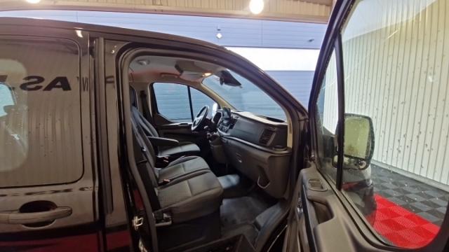 Ford Transit Custom Kombi image 8