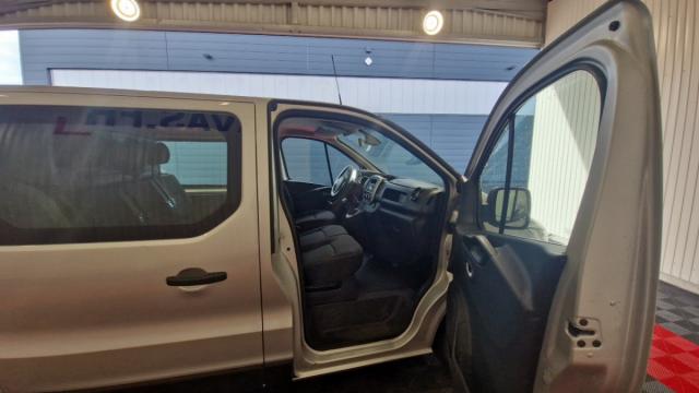 Renault Trafic image 1