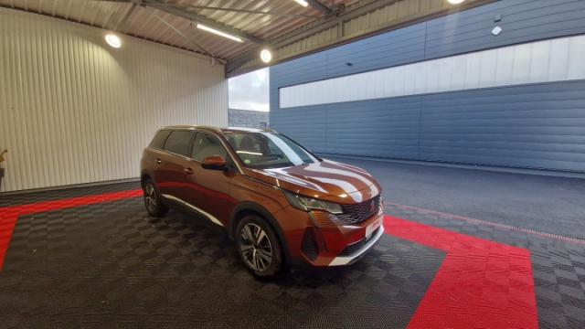 Peugeot 5008 image 1