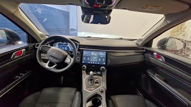 Lynk & Co 01 image 3