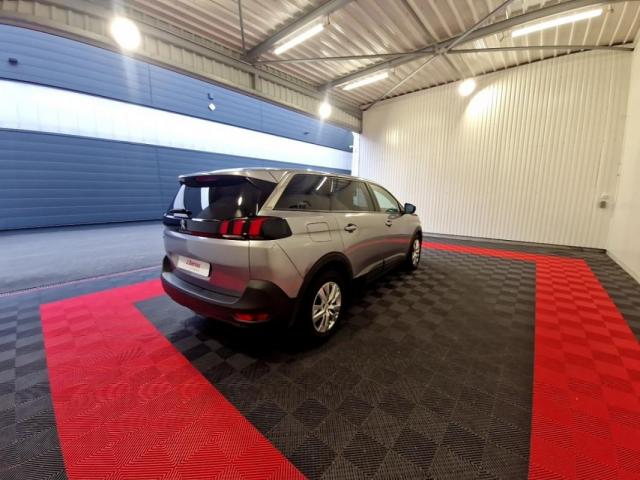 Peugeot 5008 image 6