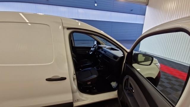 Renault Express Van image 6