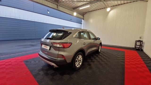 Ford Kuga image 4